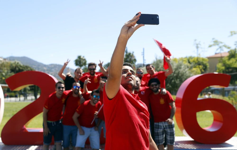 Los aficionados arropan a España frente a Turquía