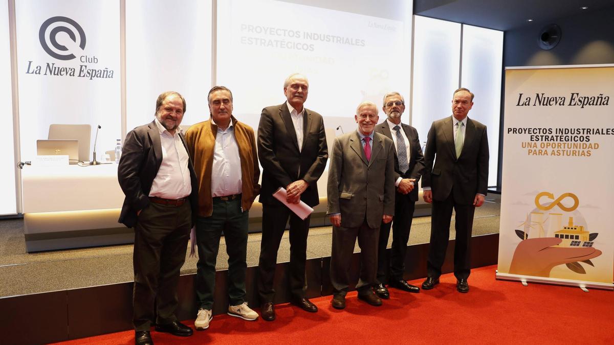 Presentación del proyecto en unas jornadas celebradas en el club LA NUEVA ESPAÑA