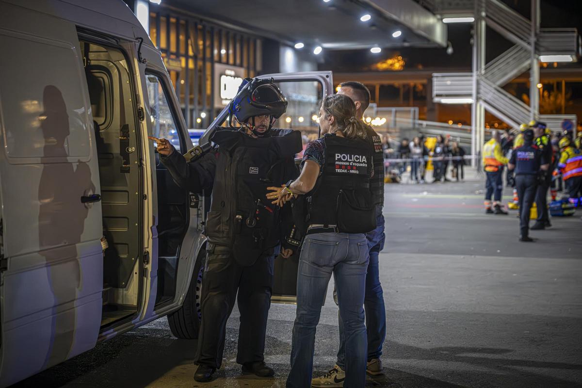 Simulacro de atentado terrorista en la estación de Sants