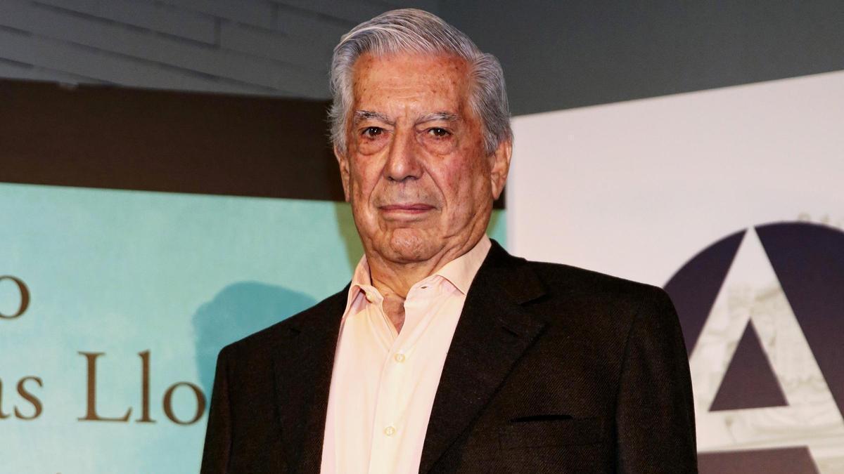 El escritor peruano, Mario Vargas Llosa.