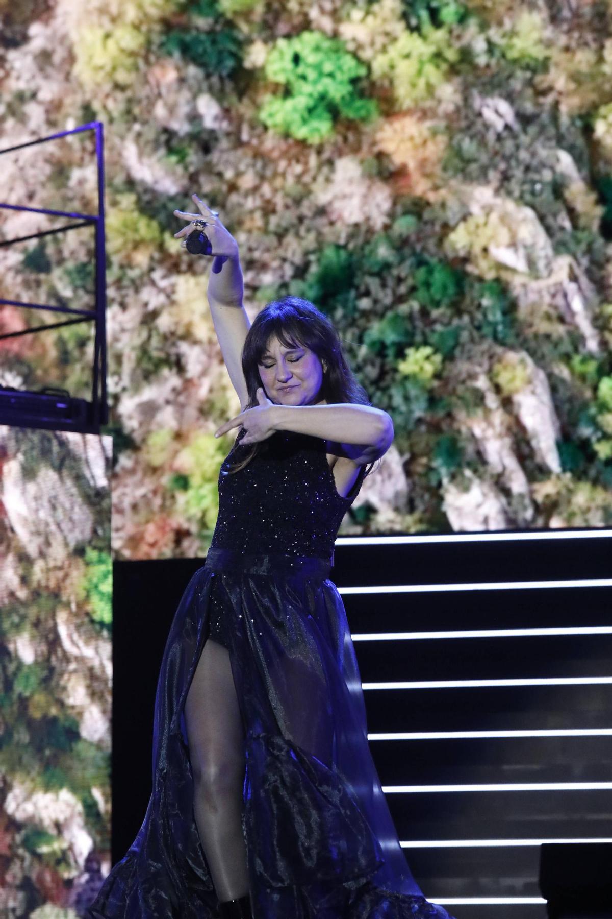 EN IMÁGENES: El multitudinario concierto de Amaral en Avilés, 27 años después