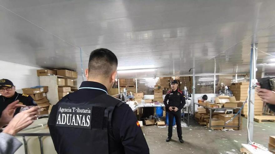 Cae en Girona la mayor fábrica de perfumes falsificados de lujo de Europa