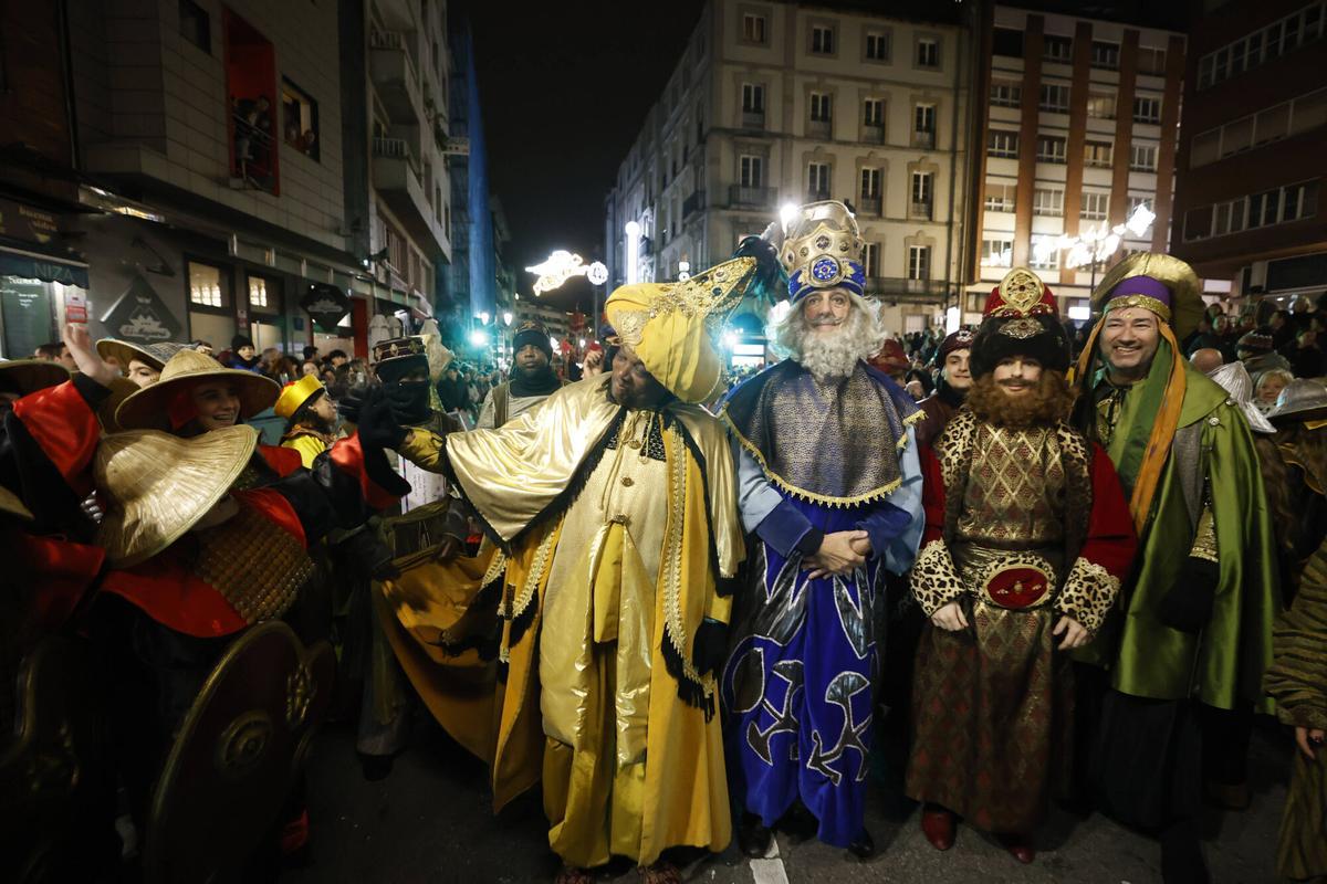 Así fue la cabalgata de Oviedo