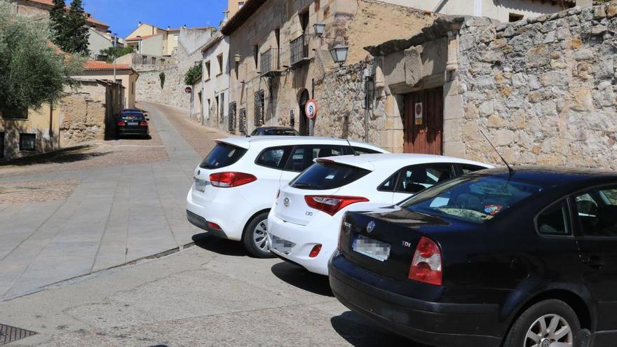 Una mujer de 70 años, herida en una atropello en la cuesta de Pizarro