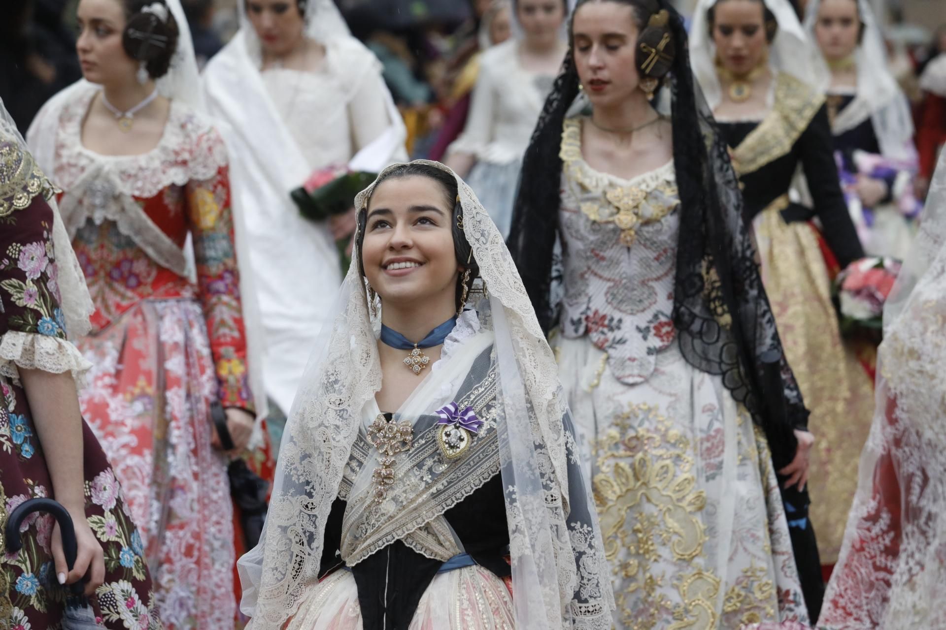 Búscate en el primer día de ofrenda por la calle Quart (entre las 18:00 a las 19:00 horas)