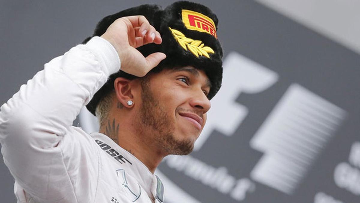 Lewis Hamilton celebra la victoria en el Gran Premio de Rusia de la pasada semana