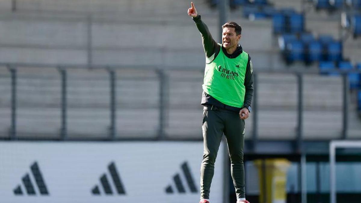 Xabi, durante el entrenamiento previo al partido ante el Rayo.