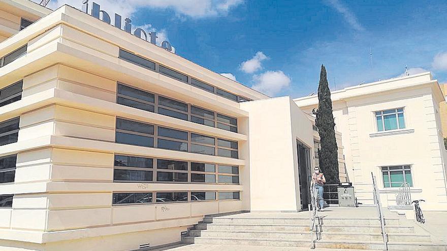 El edificio de la biblioteca de Quart de Poblet.