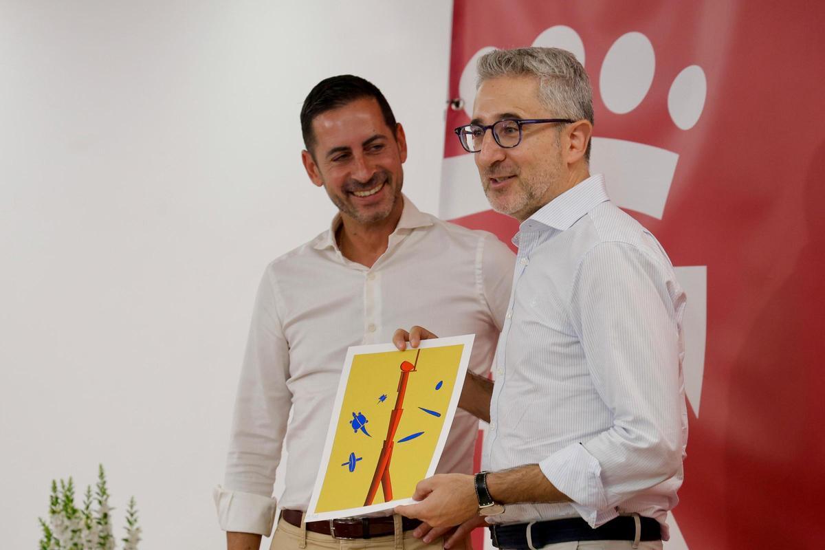 La serigrafía entregada de Miquel navarro.