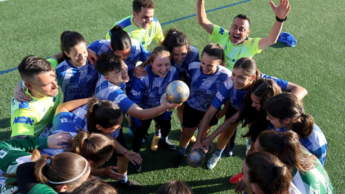 Las jugadoras del Sárdoma, esta semana en un entrenamiento.