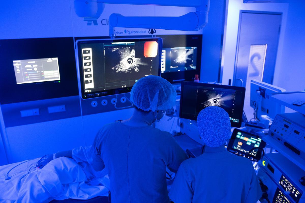 Tecnología avanzada para el abordaje de la patología obstructiva compleja de vesícula biliar en Clínica Rotger