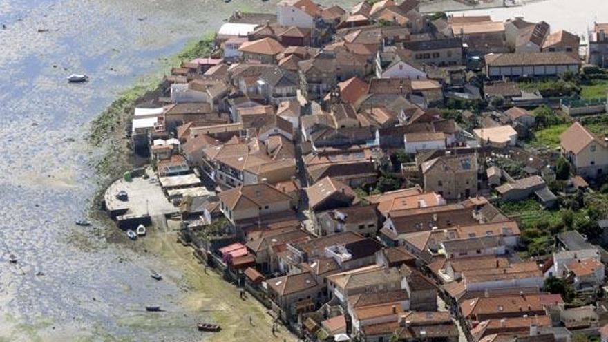 Vista aérea del casco histórico de Combarro