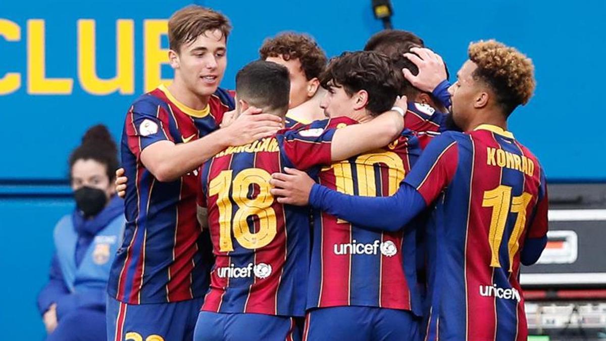 El golazo olímpico de Alex Collado en la victoria del Barça B