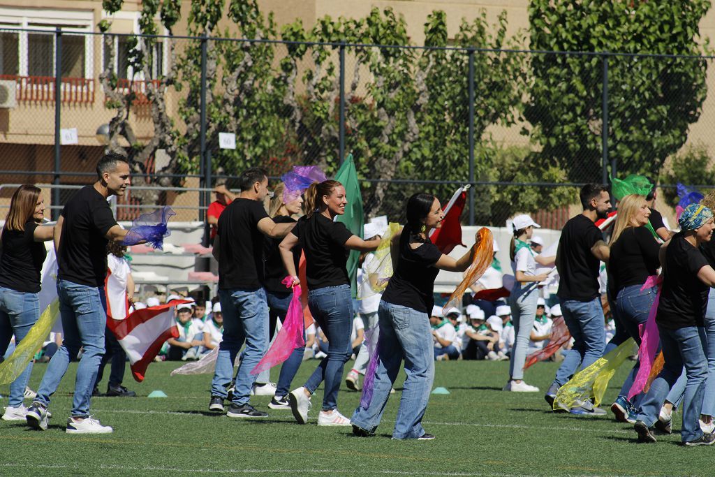 Más de 2000 jóvenes participan en el encuentro regional de Danzas del Mundo 'Mi plan es bailar'