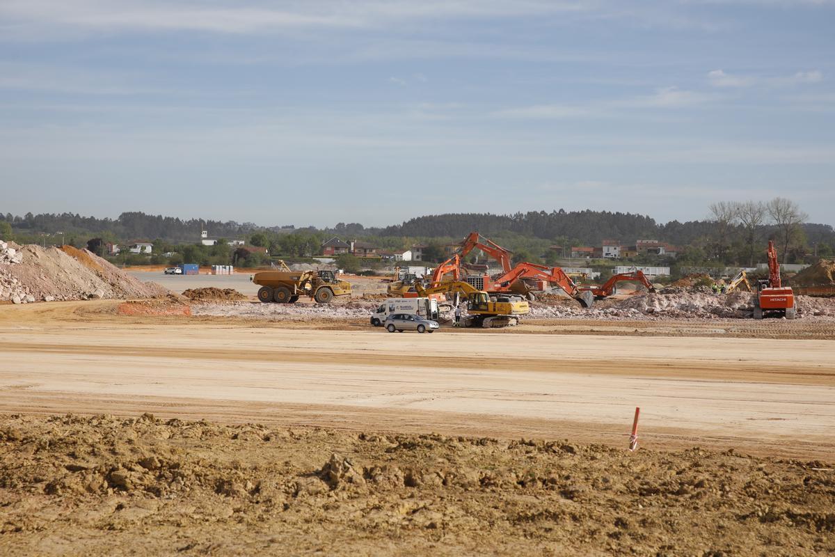 Despliegue y avance de las obras de Amazon en la parcela de Bobes