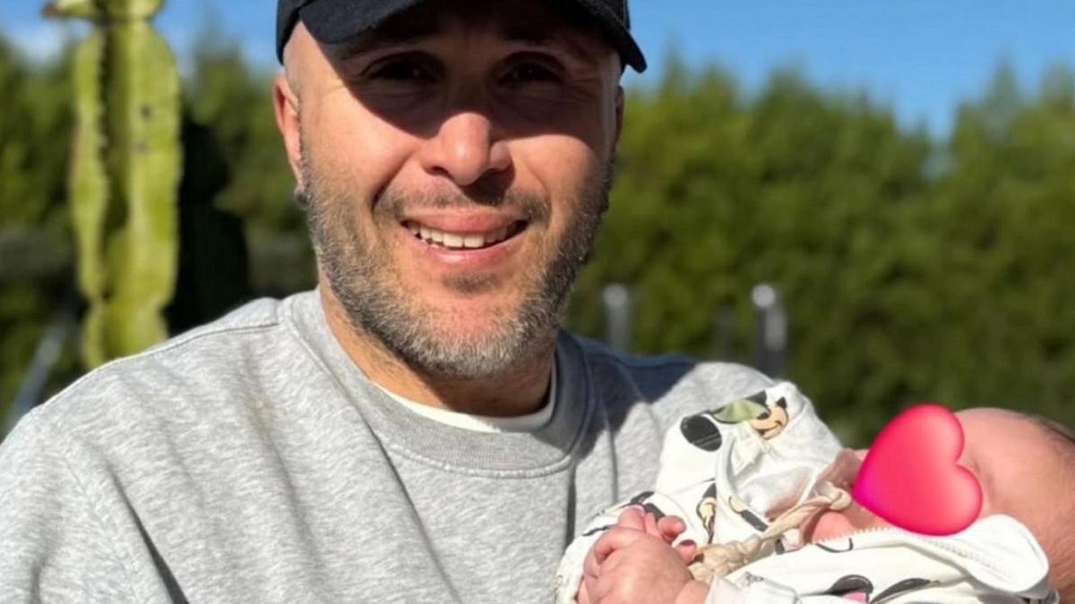 Kiko Rivera con su sobrina Alma.