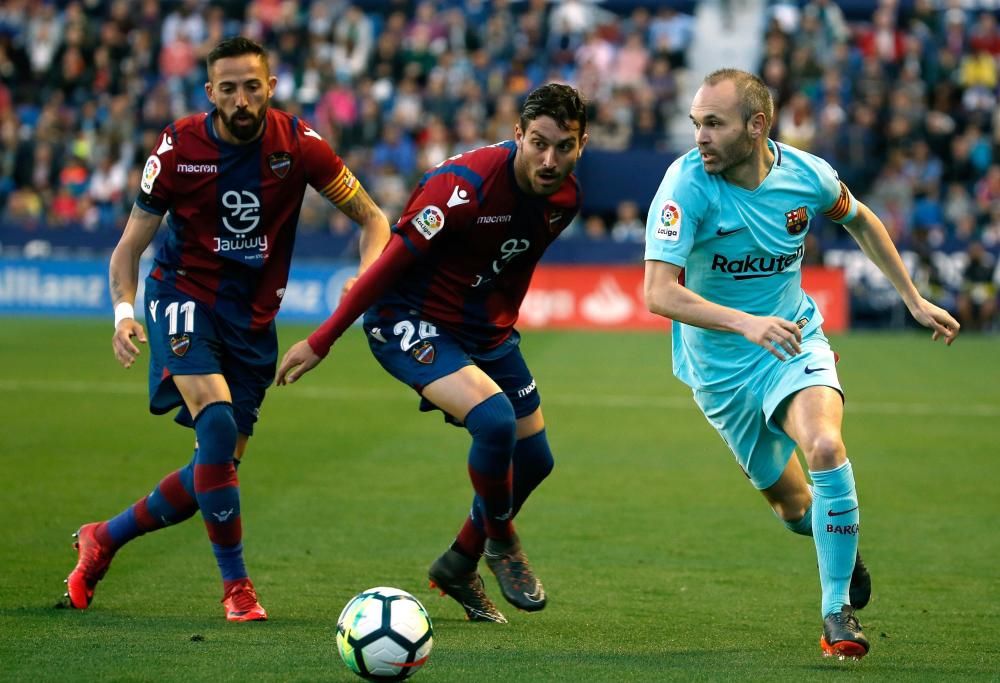 Levante - Barcelona, en imágenes