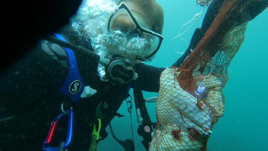 Buceadores voluntarios limpiarán los fondos marinos de la Región este sábado