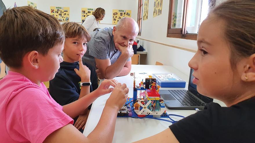 La escuela de Algaida, centro de referencia de robótica y pensamiento computacional