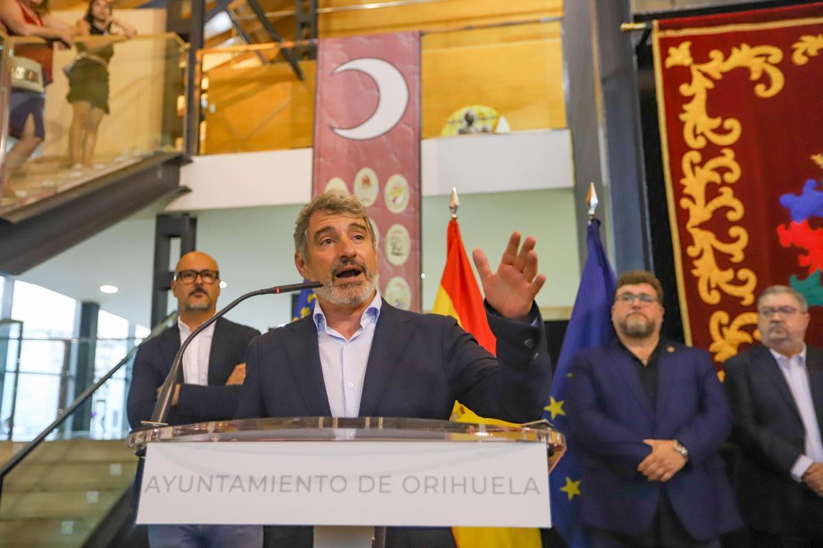 Recepción de cargos festeros Moros y Cristianos de Orihuela Recepción de cargos festeros Moros y Cristianos de Orihuela