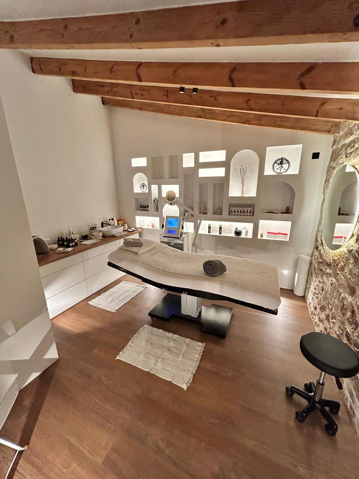 Ein Behandlungszimmer von re.sen-Mallorca in Santanyí.