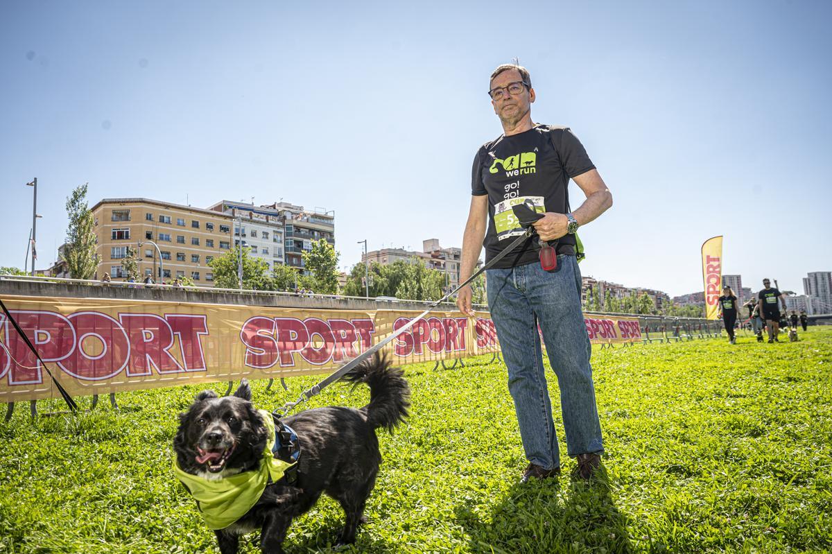 CAN WE RUN BARCELONA. La carrera organizada por Prensa Ibérica y El Periódico de Catalunya con la colaboración de Sport ,  donde las personas y sus mascotas perrunas corren en familia