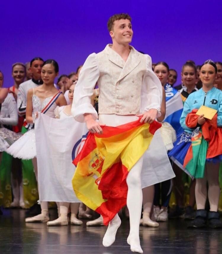 Elias consiguió, entre otras medallas, la de oro en el individual de ballet