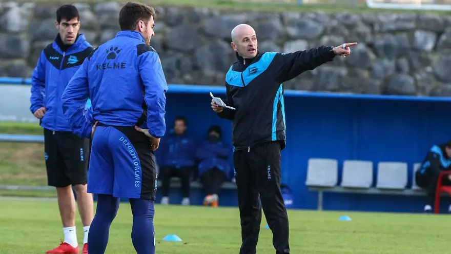 Javi Cabello, nuevo entrenador del Eldense