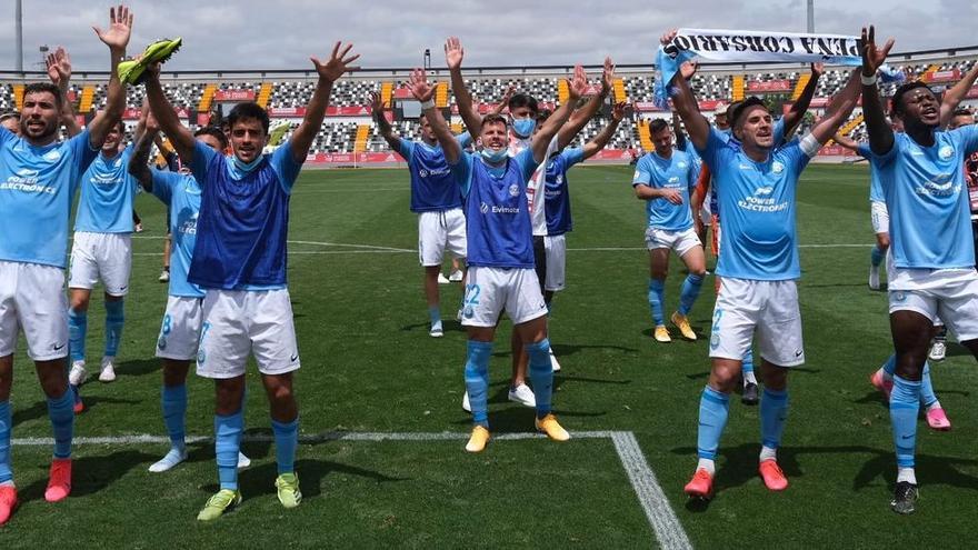 Celebración de los jugadores del bloque celeste 