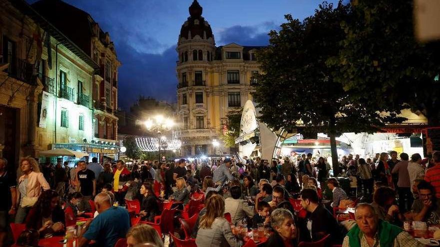 Chiringuitos de San Mateo, el primer día de fiestas.