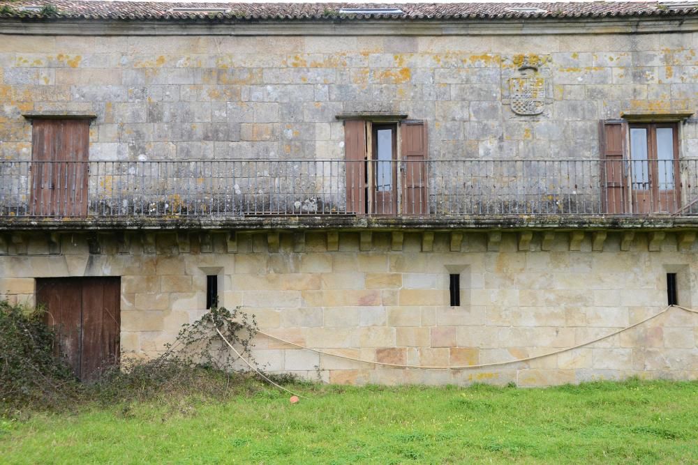 El pazo de Aldán, víctima del expolio