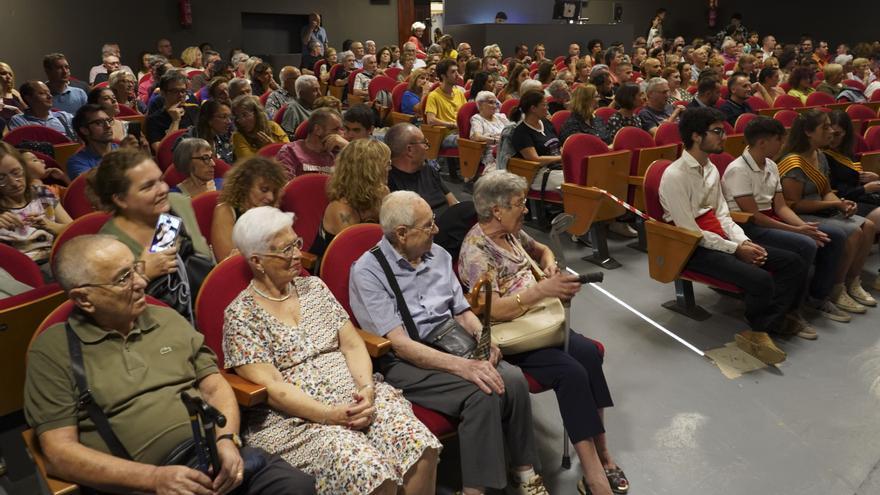 Troba&#039;t a les imatges de la proclamació de la Pubilla i Hereu 2023