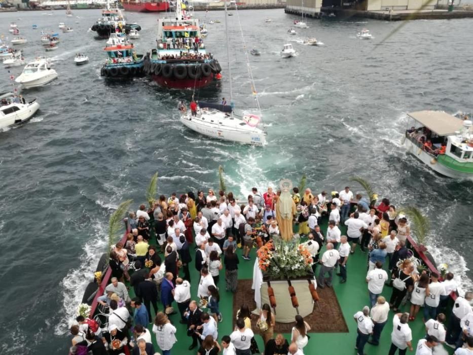 Marín se engalana por tierra y por mar para festejar el día grande del Carmen