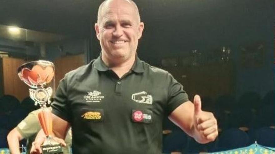 José Luis Pascual celebra su éxito