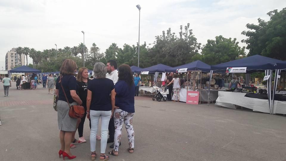 A peu de Carrer. Feria de comercio de Alaquàs.