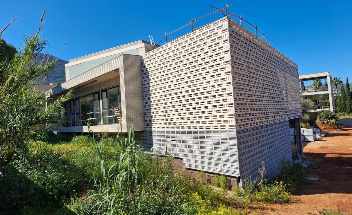 Las obras abandonadas del centro específico de enfermos mentales