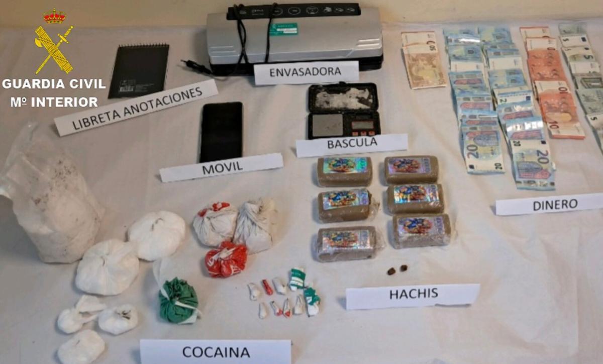 Efectos intervenidos durante el registro practicado esta semana. | FDV