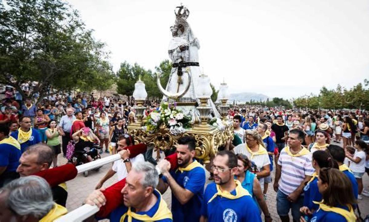 Romería masiva en Villena