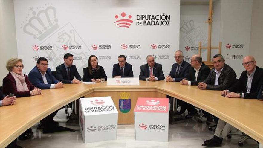 La Diputación de Badajoz dedica a empleo, liquidez y obras en los municipios 23,2 millones