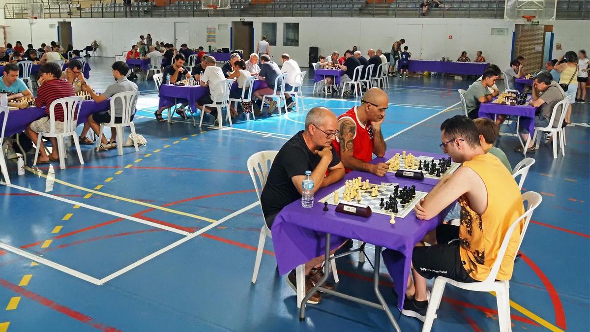 La competició surienca va reunir 77 participants al Pavelló Municipal