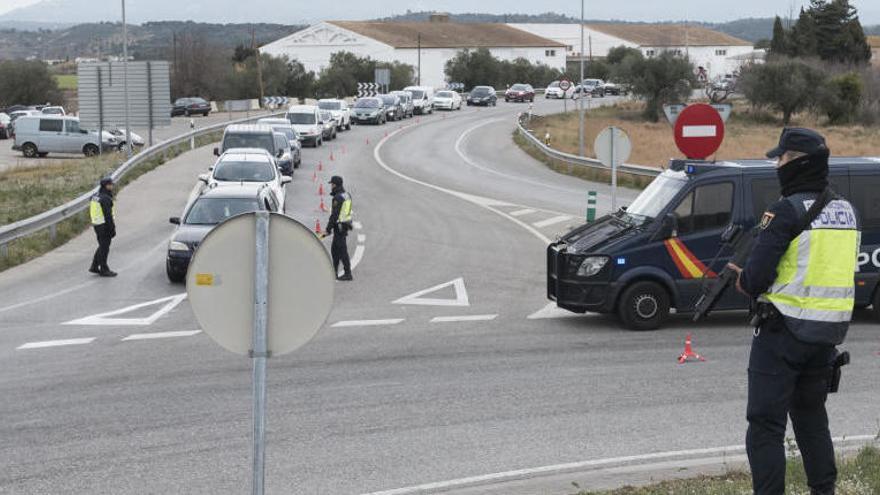 La frontera, controlada perquè Puigdemont no arribi al Parlament