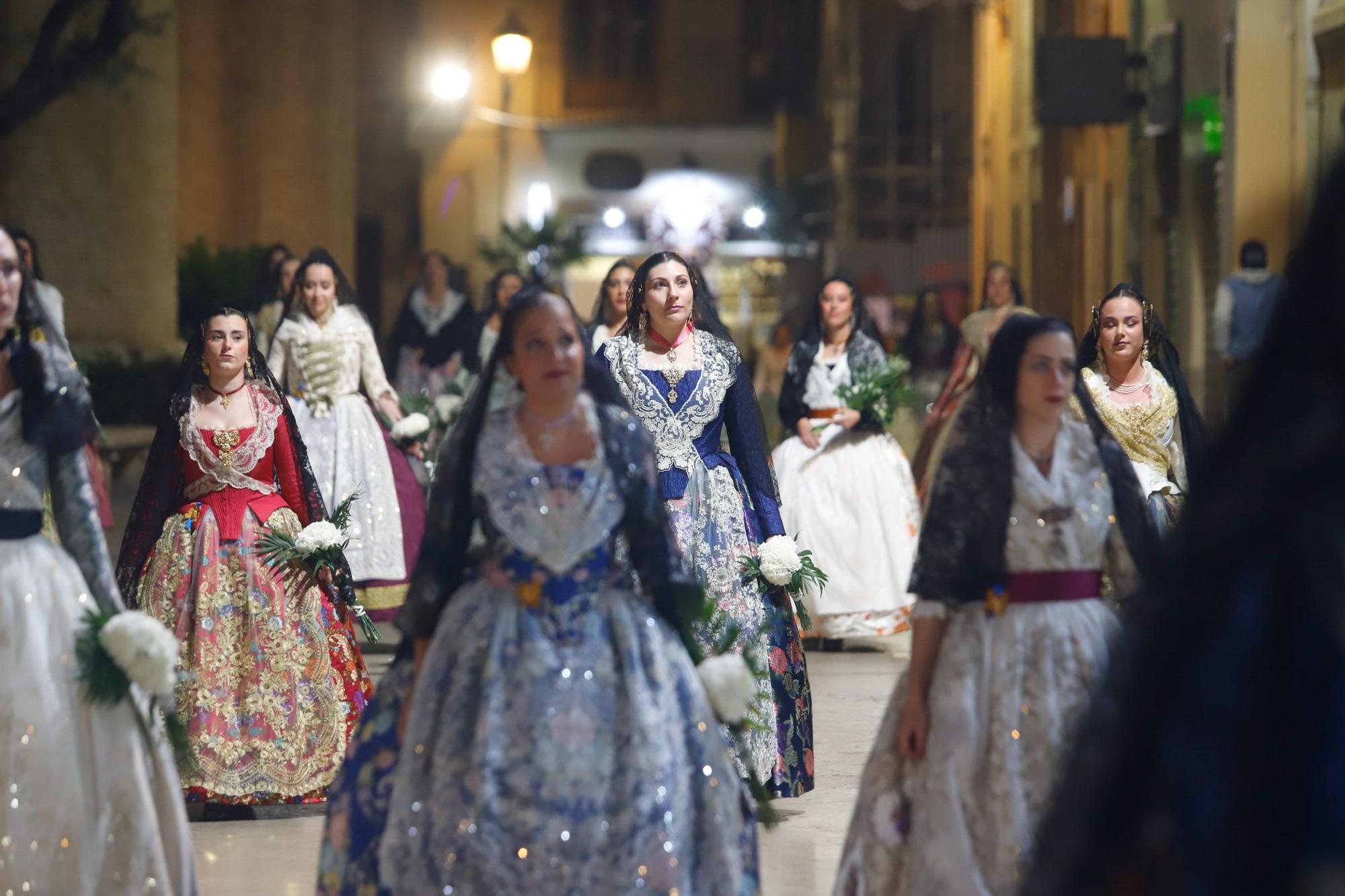 Búscate en el segundo día de la Ofrenda en la calle San Vicente entre las 22 y las 23 horas