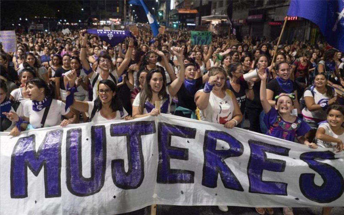 uruguay-marcha-mujeres