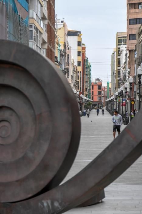 25-03-20 LAS PALMAS DE GRAN CANARIA. CIUDAD. LAS PALMAS DE GRAN CANARIA. Recorrido por la ciudad para vera su desolación.   Fotos: Juan Castro.  | 25/03/2020 | Fotógrafo: Juan Carlos Castro