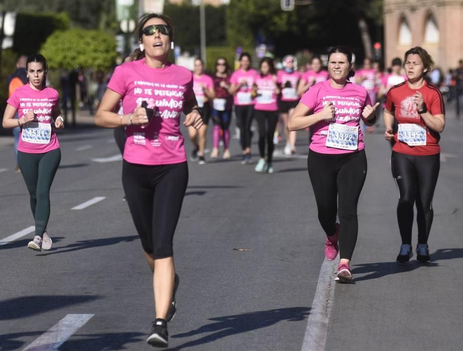 Ambiente en la V Carrera de la Mujer de Murcia