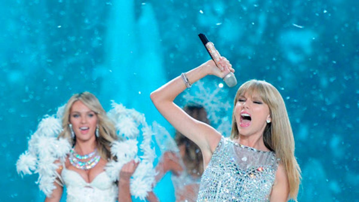 Actuación de Taylor Swift en el Victoria's Secret Fashion Show 2013
