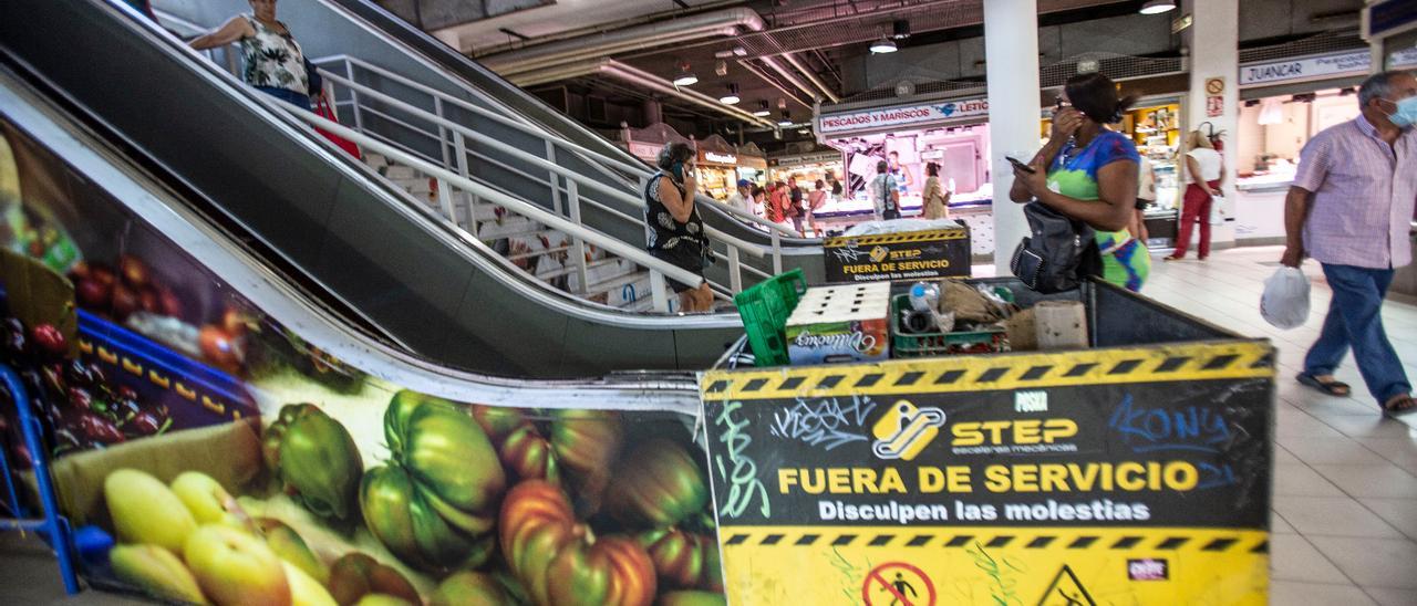 Obras para cambiar las escaleras mecánicas del Mercado Central de Alicante