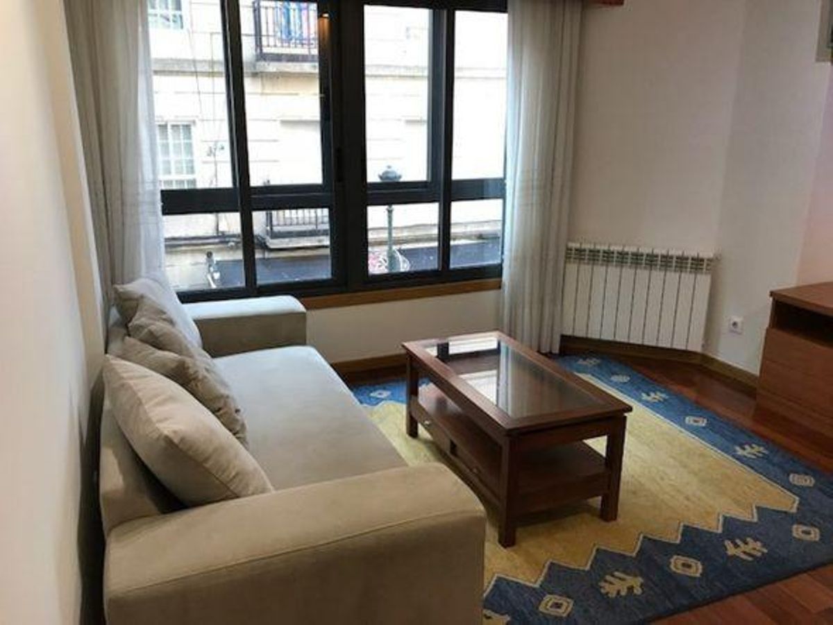 Piso de alquiler en Zona Praza España, Casablanca, Vigo