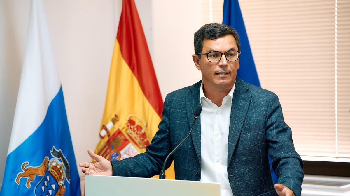 El consejero de Obras Públicas, Vivienda y Movilidad del Gobierno de Canarias, Pablo Rodríguez.