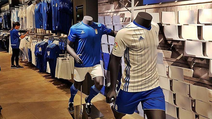 Real Oviedo llevará ropa de Adidas menos tres temporadas más